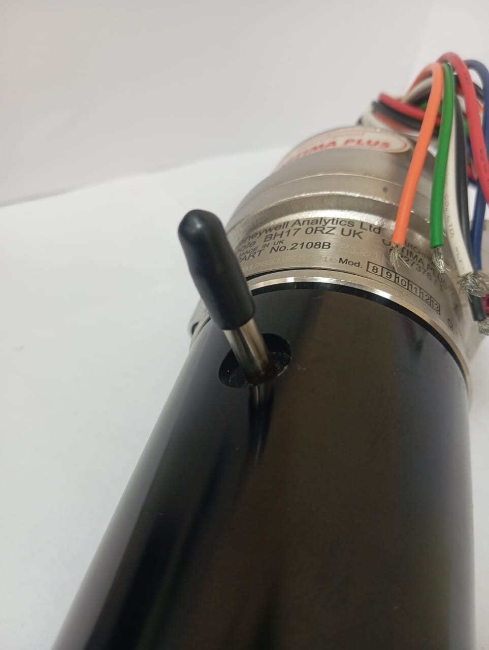Honeywell / Searchpoint Optima Plus Point Infrared Gas Detector / 2108B2101N