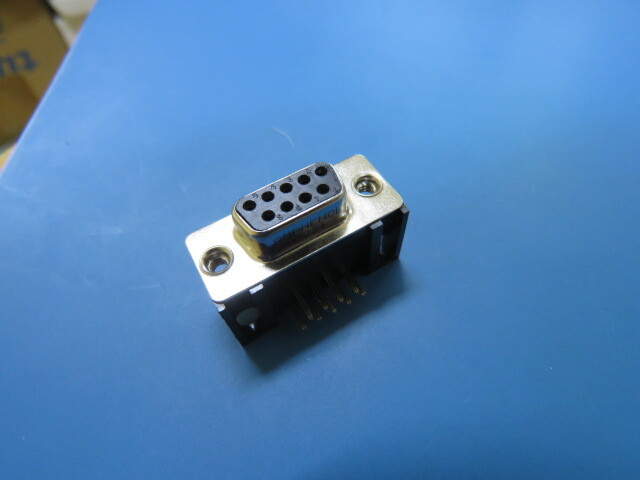 AMPHENOL L77SDE09S1A4R Qty of 10 per Lot 9 Position D-Sub Receptacle, Female
