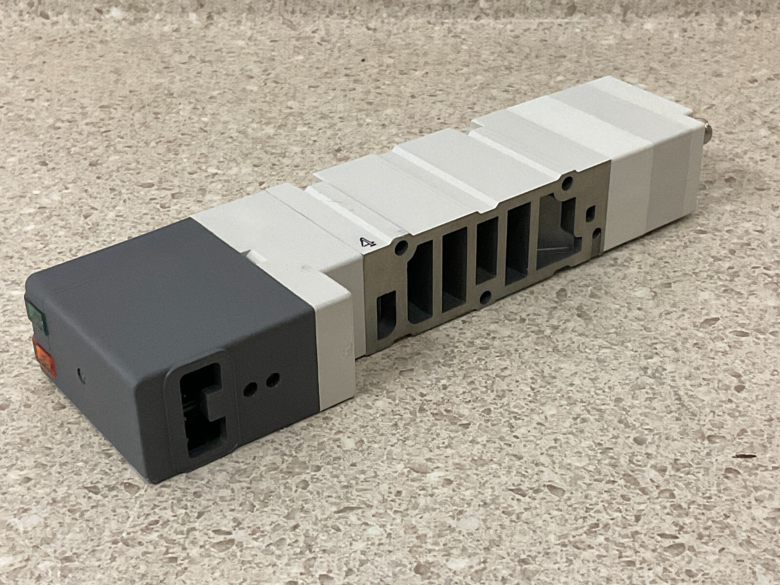 SMC VQ4400-5 NEW