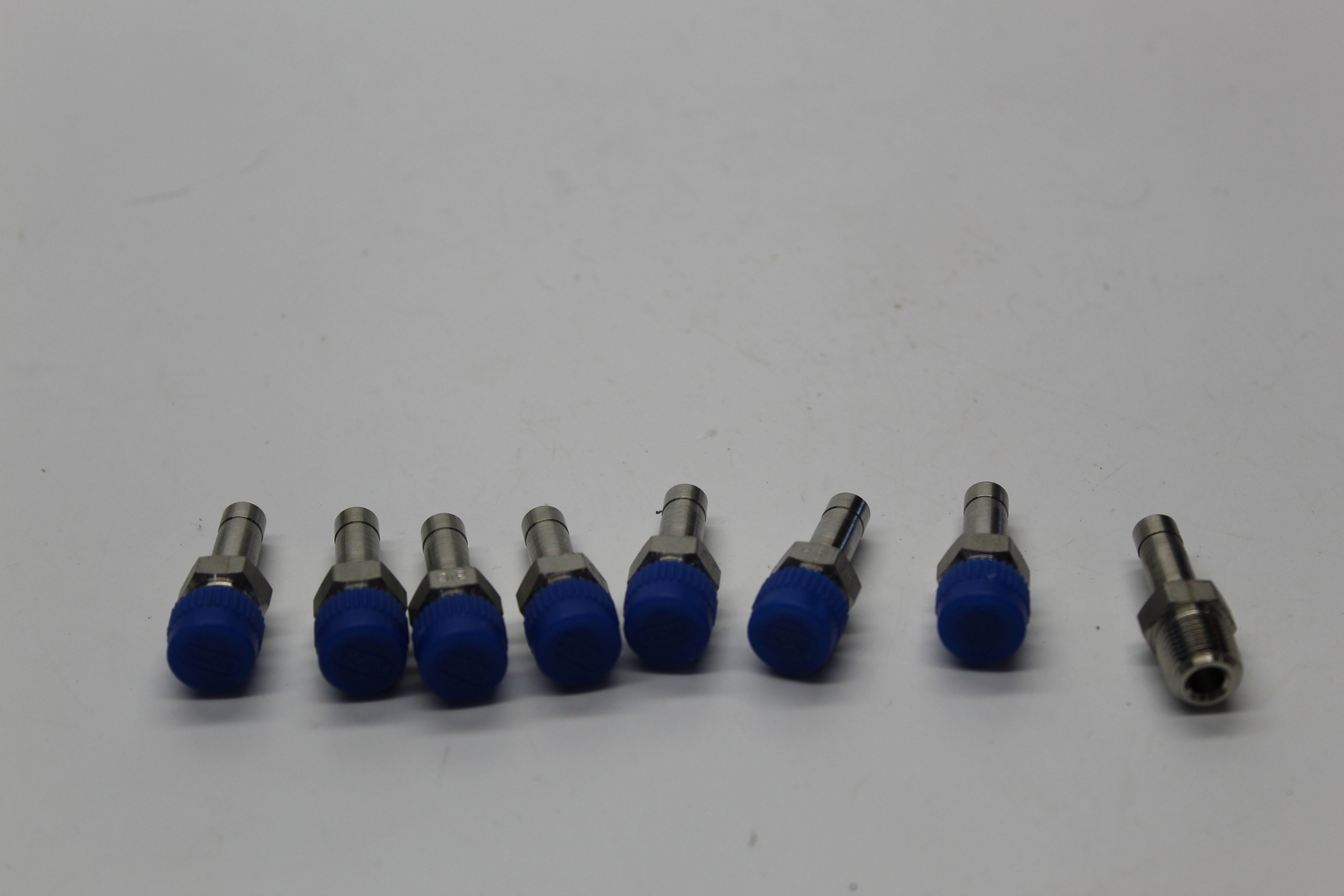 INDUSTRIAL SPARE 4AM2316 ADAPTER LOT OF 8 NSNP
