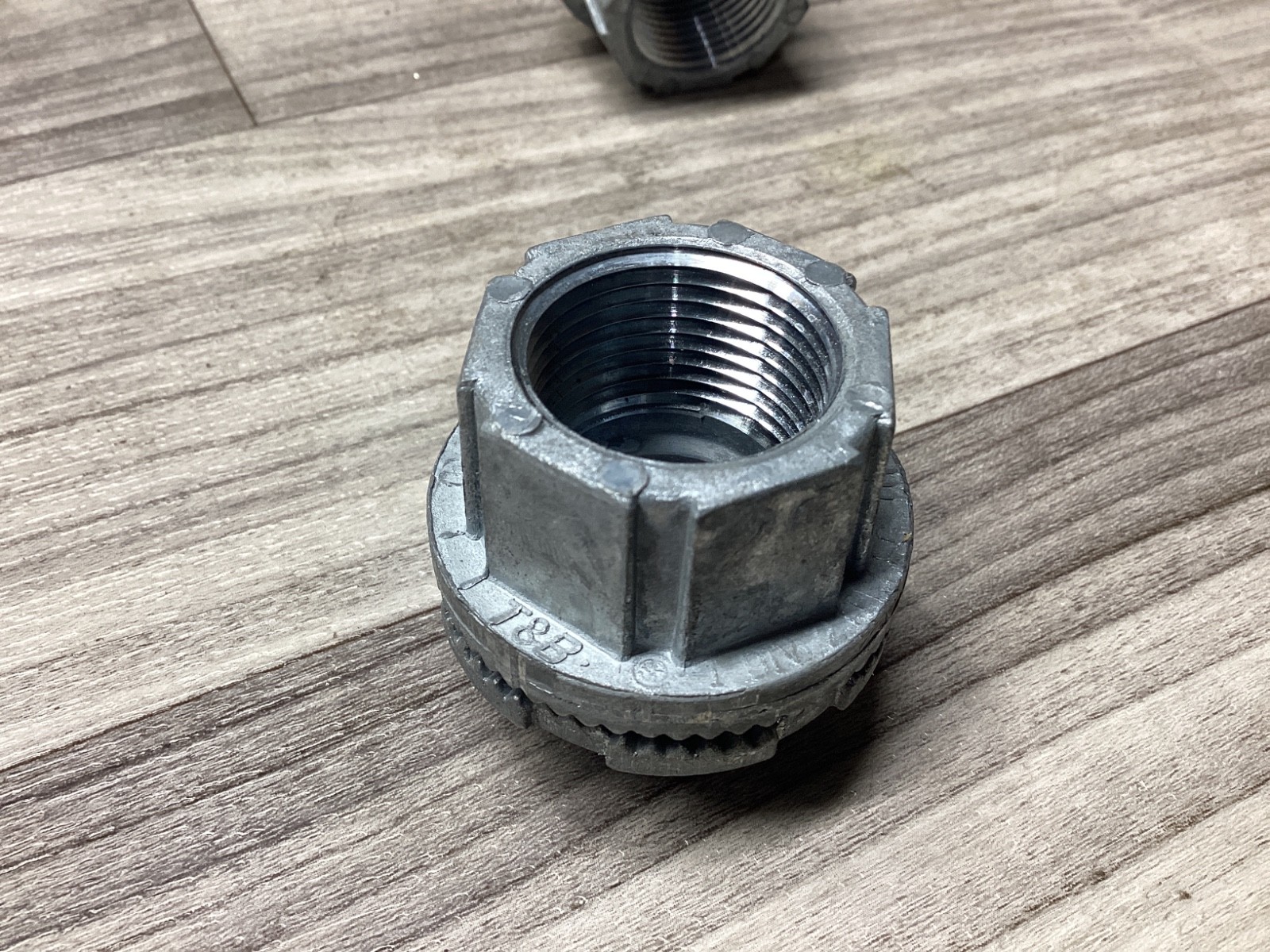 LOT OF 2 Scru-tite ST-1 1″ Hub Connector #120N60