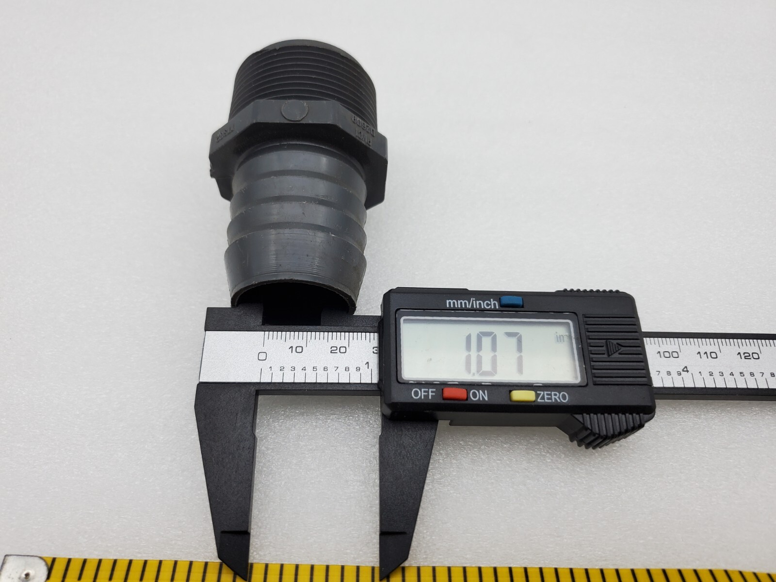 Spears Gray Straight Insert Adapter 1-1/4″ Thread to Barb 1″ID (1-1/2″OD) TT302