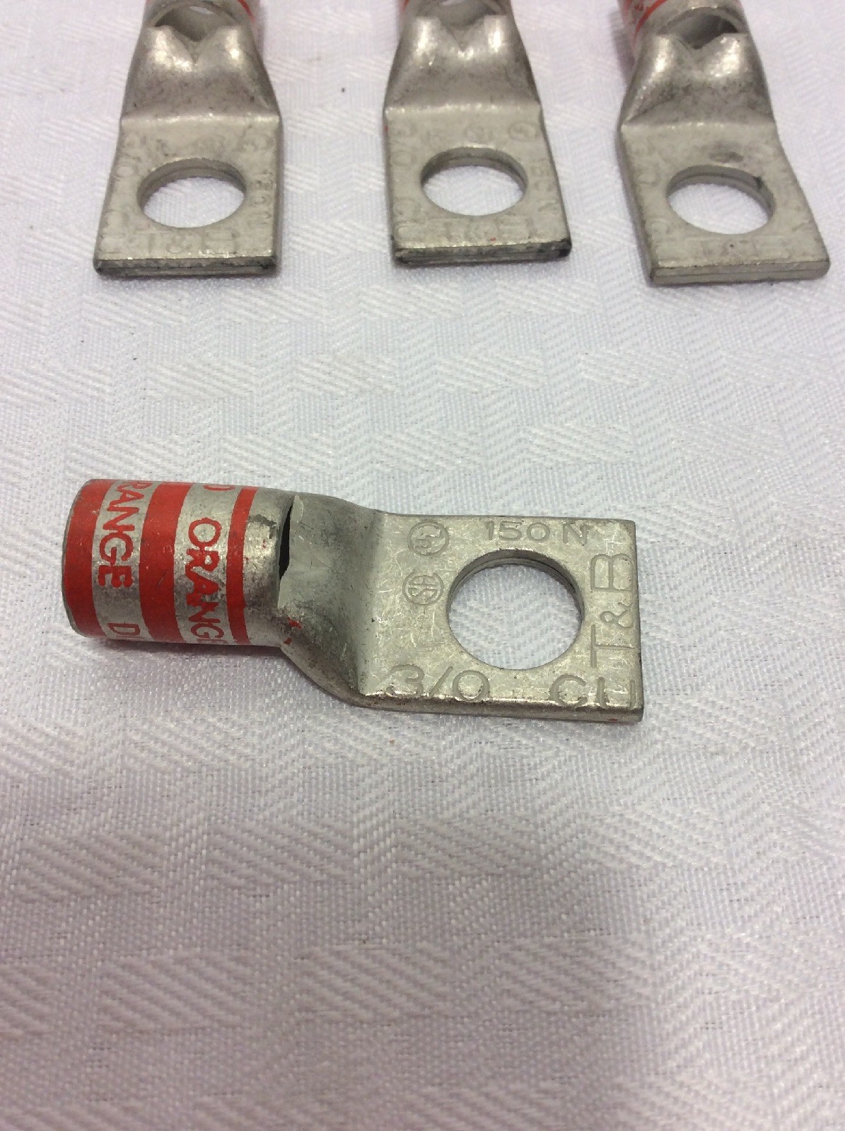 1 Lot Of 7 THOMAS & BETTS-T&B 150N 3/0 CU 50 ORANGE DIE 1 HOLE Short Barrel