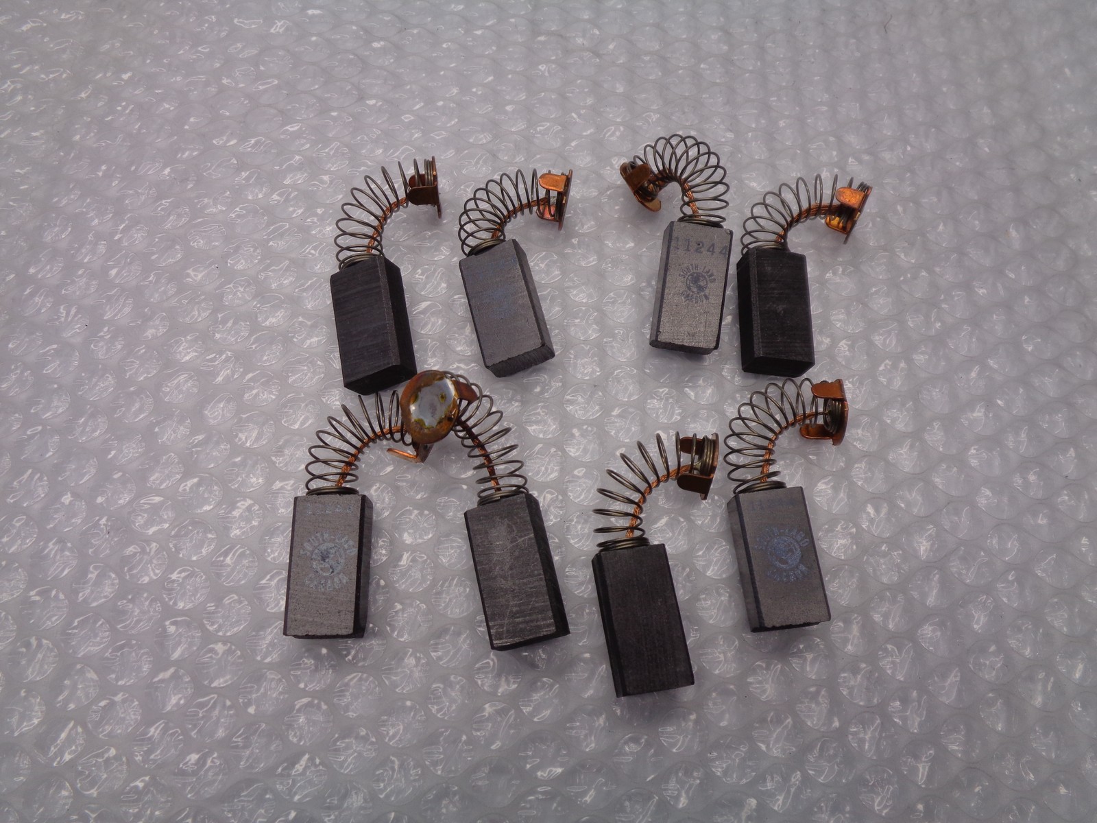 SOUTH LAND CARBON 11244 CARBON BRUSH LOT OF 8 NSNP