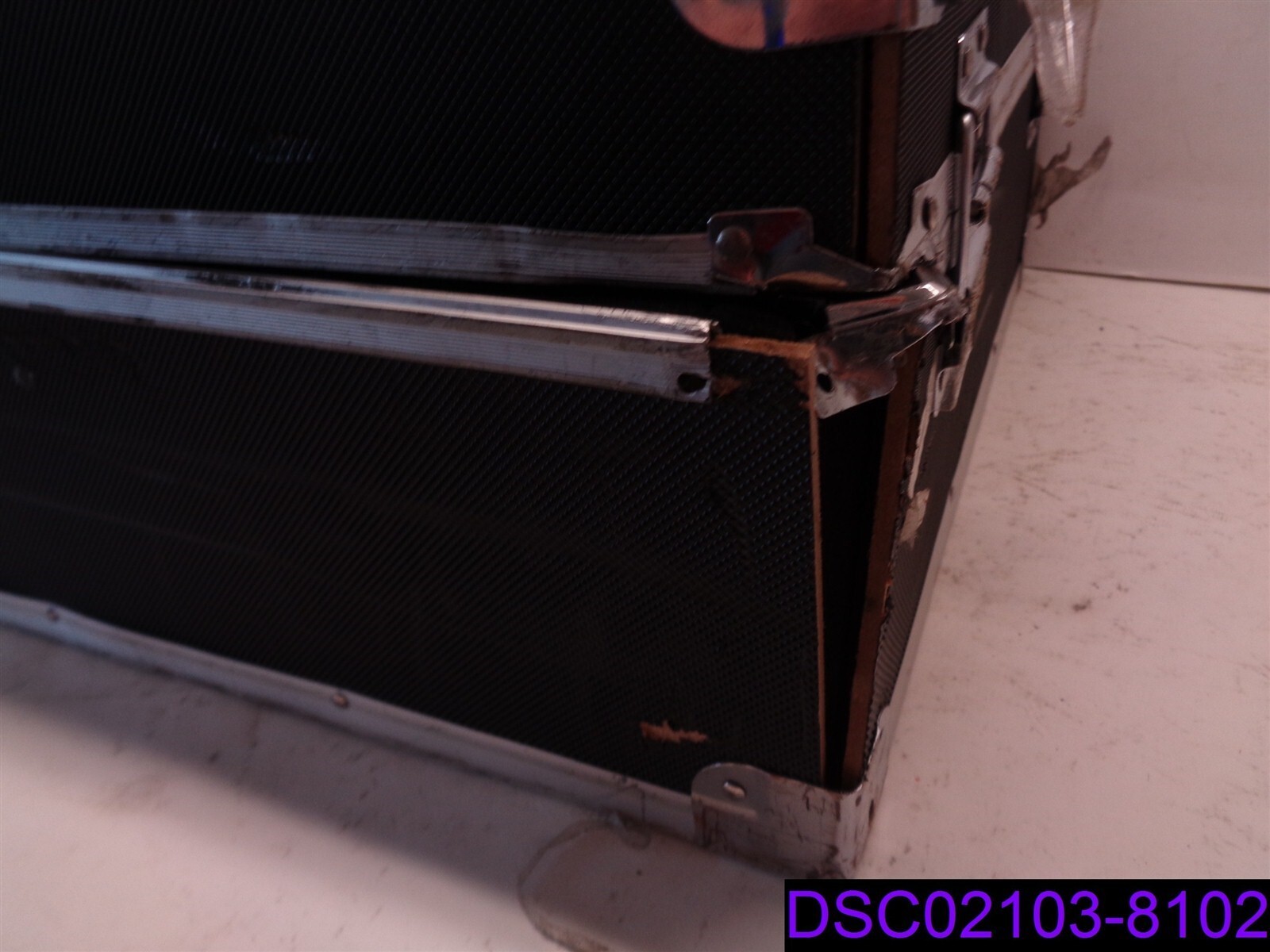 Used Tradeshow Portable Document Display 19″ x 22-1/2″ Case, 39-1/2″ Tall Table