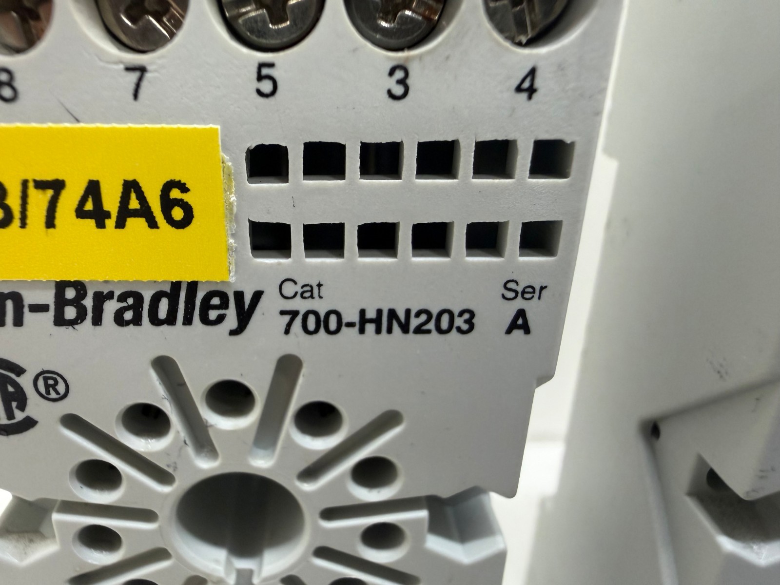 LOT OF (2) GOOD USED! ALLEN-BRADLEY 10A 300/400V RELAY BASE SOCKETS 700-HN203