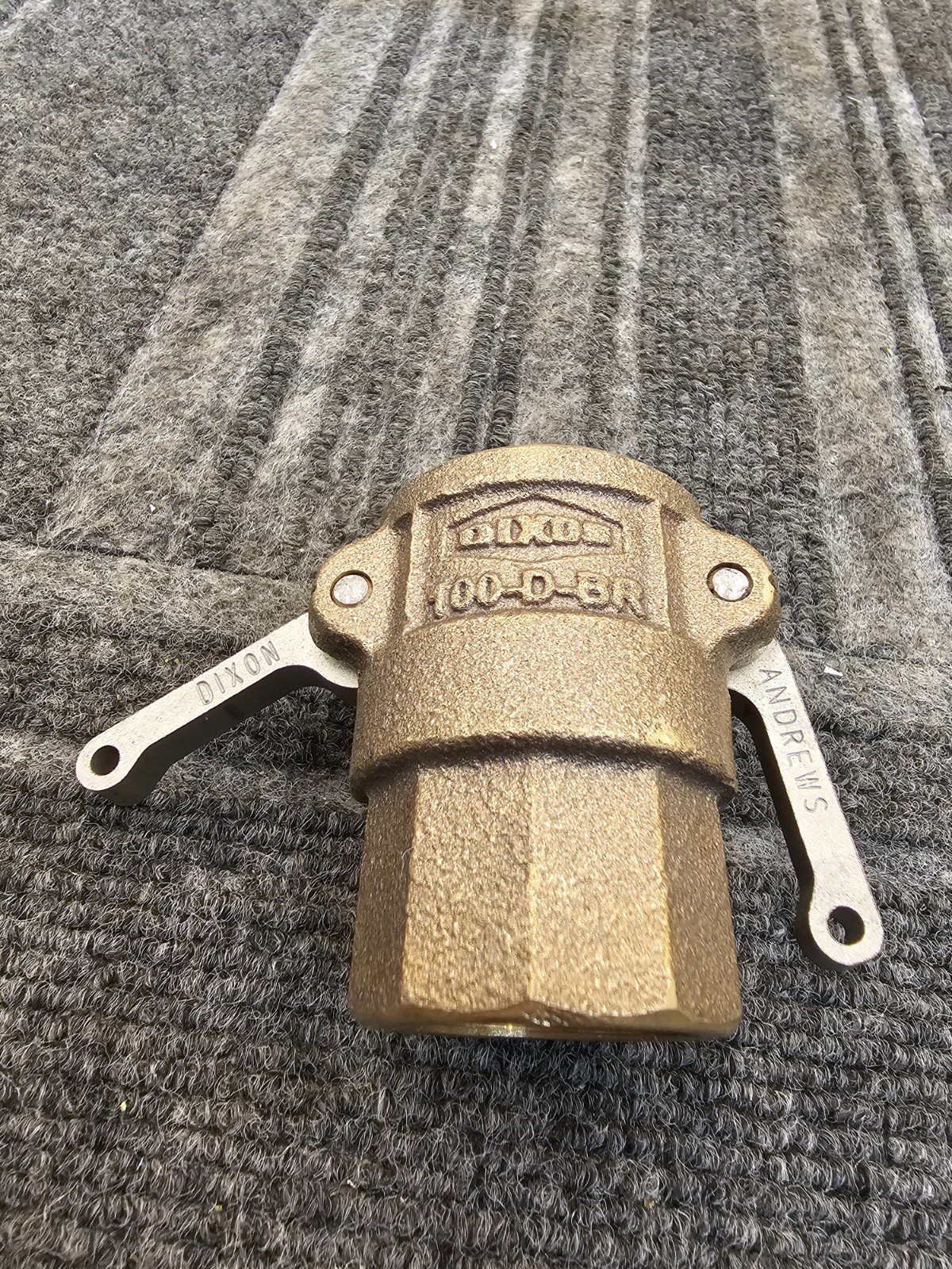 Dixon 100-D-BR: 1″ Cam & Groove Type D Coupler x Female NPT