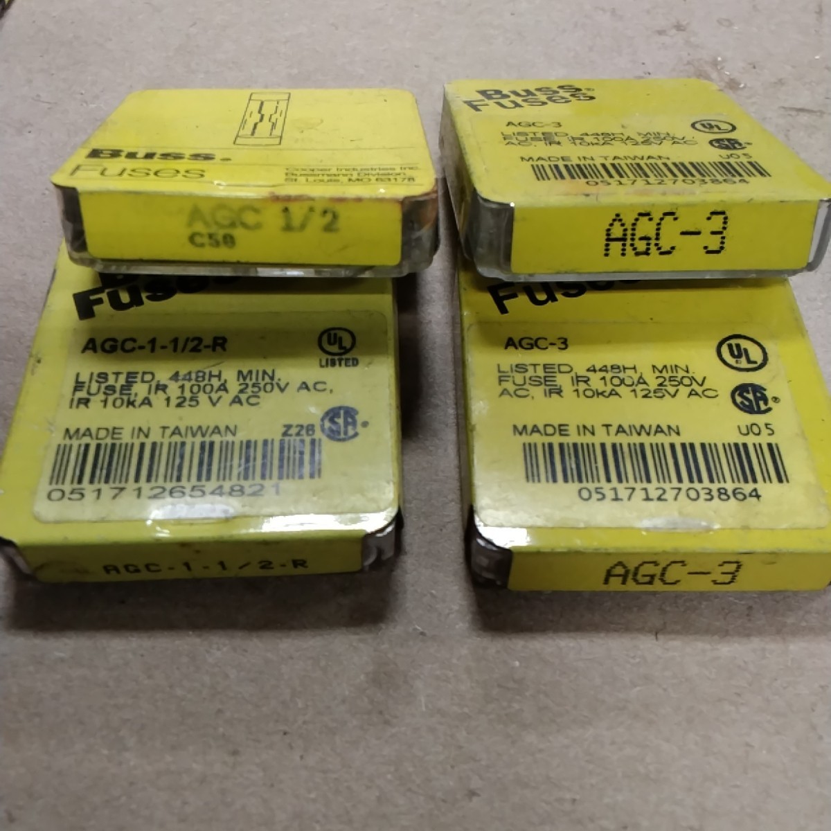 NEW LOT OF 13 BUSS AGC-3 (7), AGC-1/2 (2), AGC-1-1/2 (4) D21