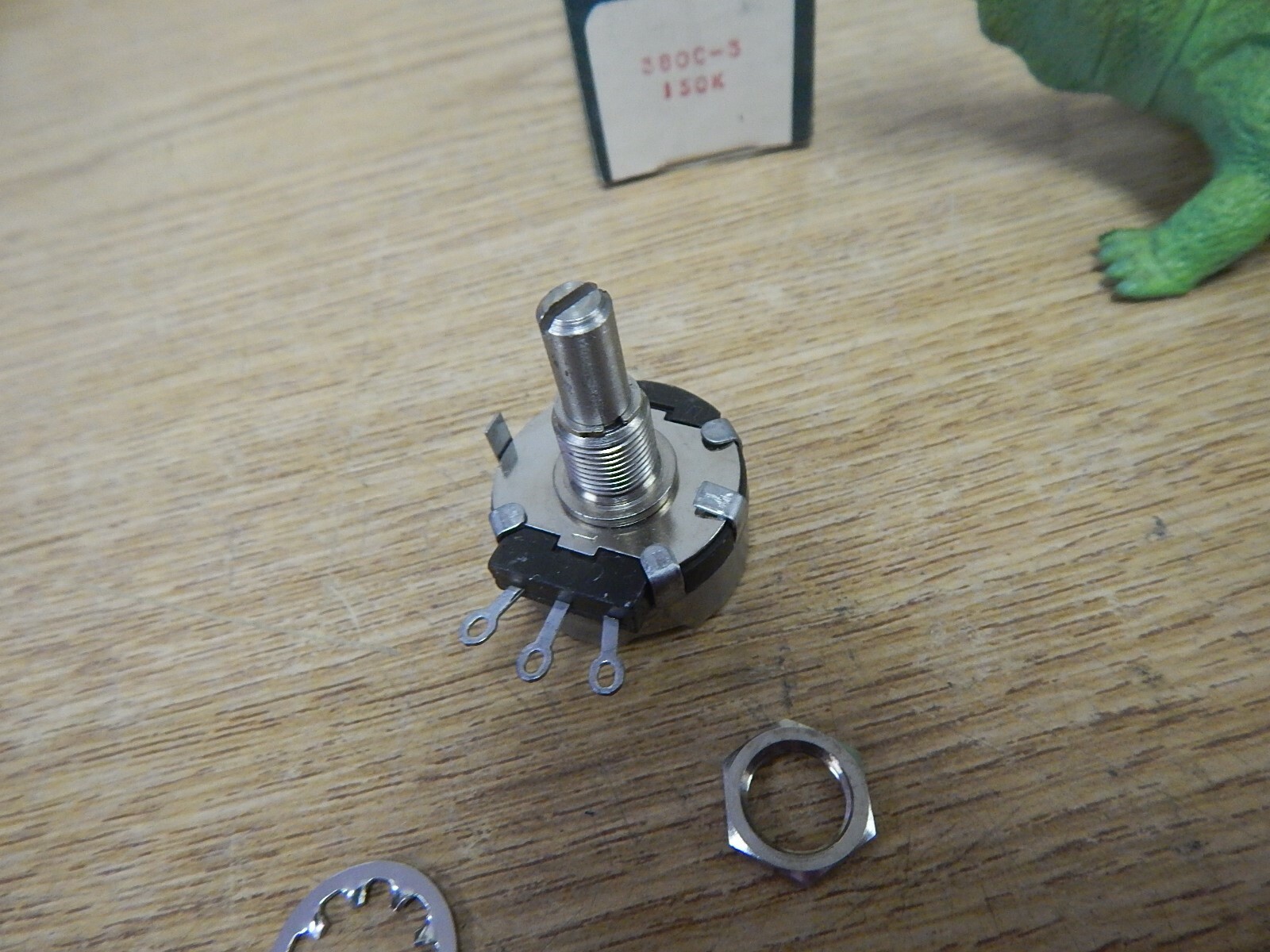 NEW Clarostat 380C-3 150K Potentiometer *FREE SHIPPING*