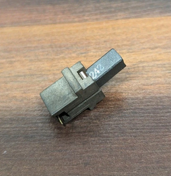 Milwaukee 22-22-1340 Brush