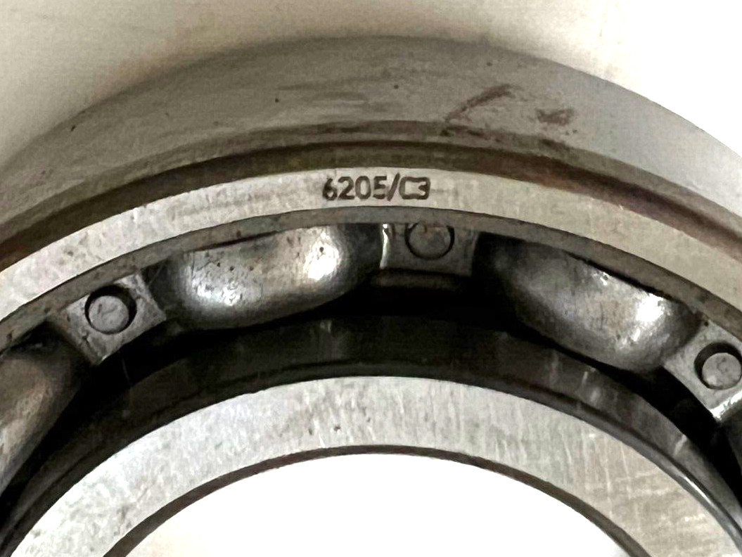 SKF DEEP GROOVE BALL BEARING 6205/C3 25MM BORE 52MM OD LOT OF 2**