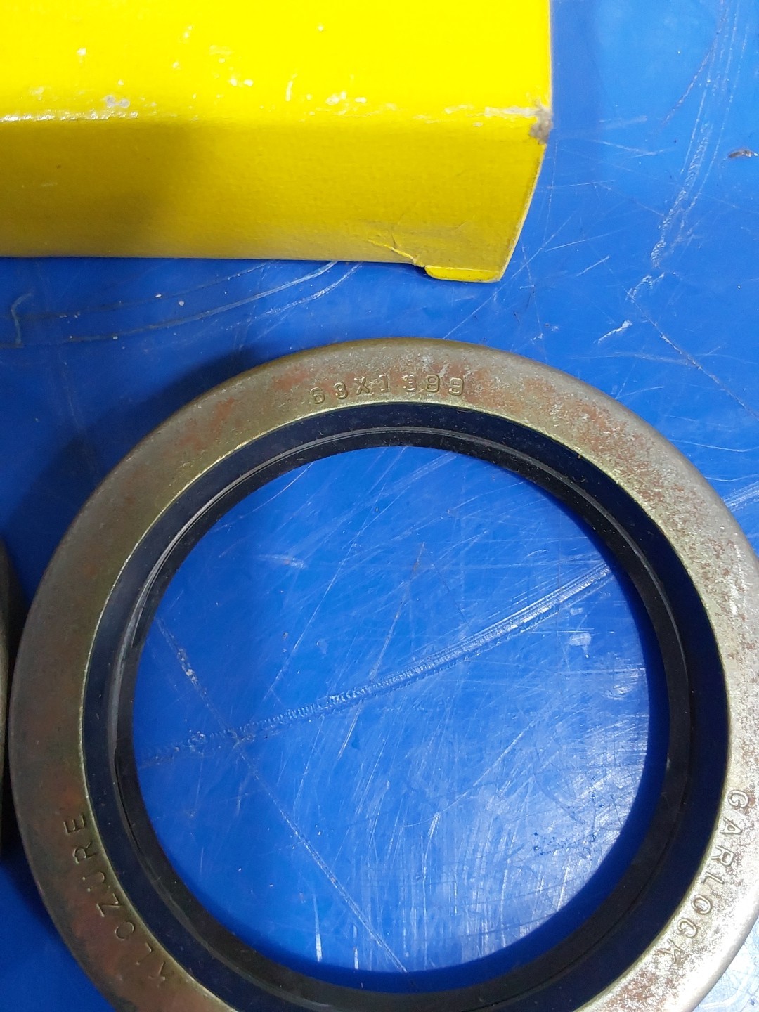 Garlock Klozure 2 PCS. 21158-1399 Oil Seal Model 63