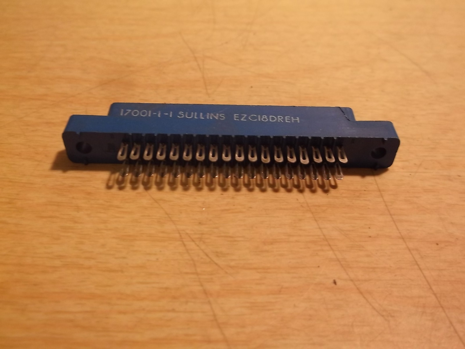 Sullins EZC18DREH Cinch Connector 17001-1 *FREE SHIPPING*