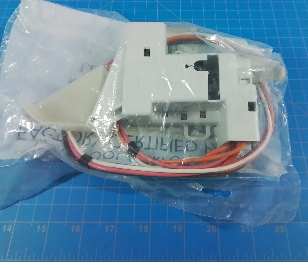 Genuine OEM Whirlpool Washing Machine Lid Switch 12001514