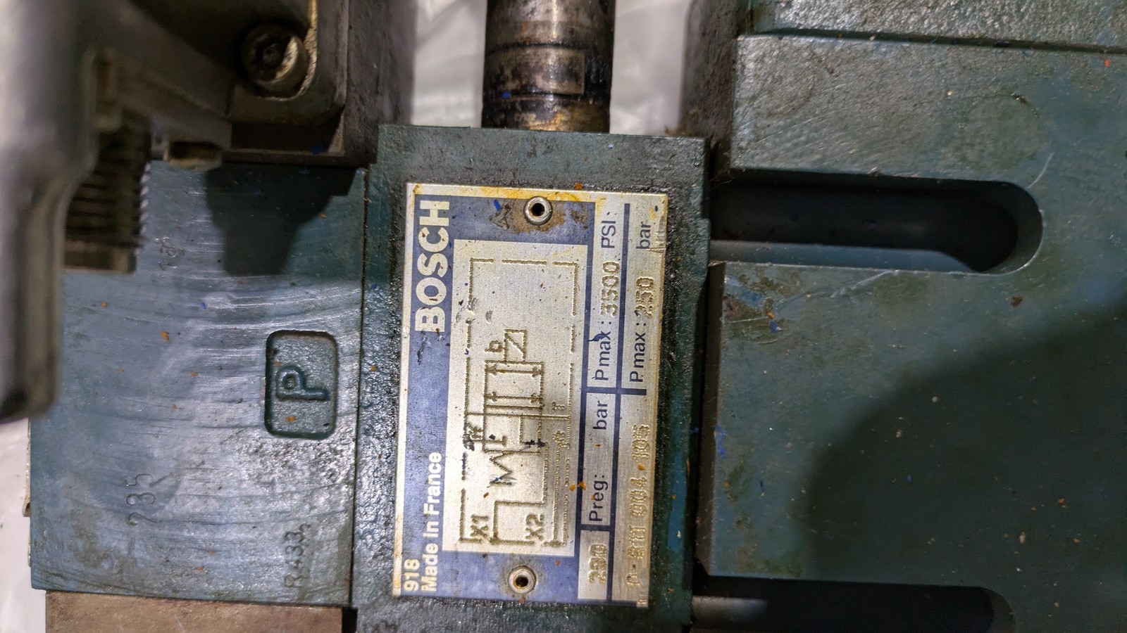 BOSCH 811 004 .105 0 811 404 629 ENQ15 31 3500 psi hydraulic valve