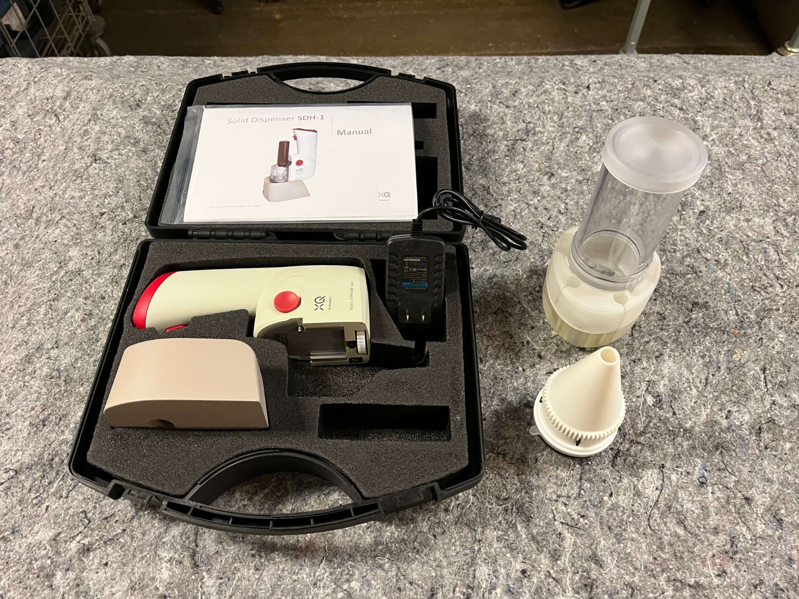 XQ Instruments SDH-1 Handheld Powder Dispenser
