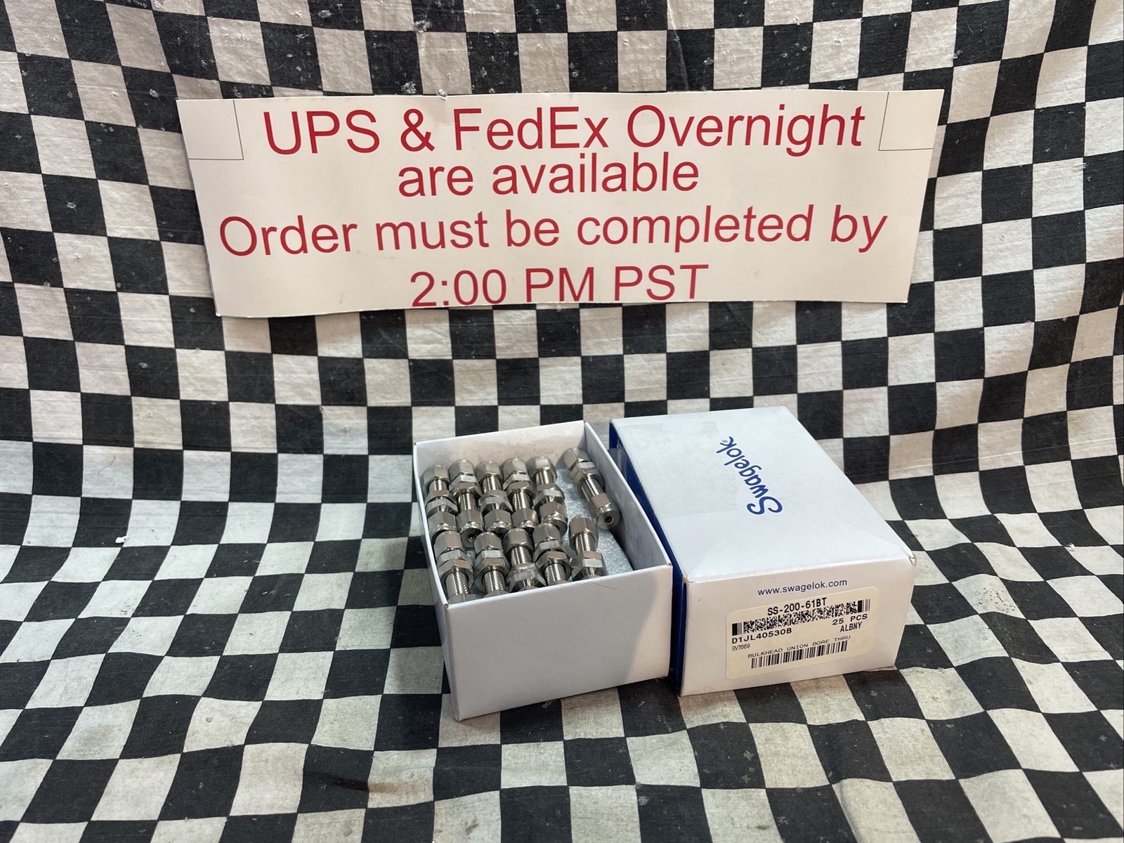 SWAGELOK SS-200-61BT, SS20061BT Bulkhead Union 1/8″ LOT OF 35 SHIPSAMEDAY#1631AT