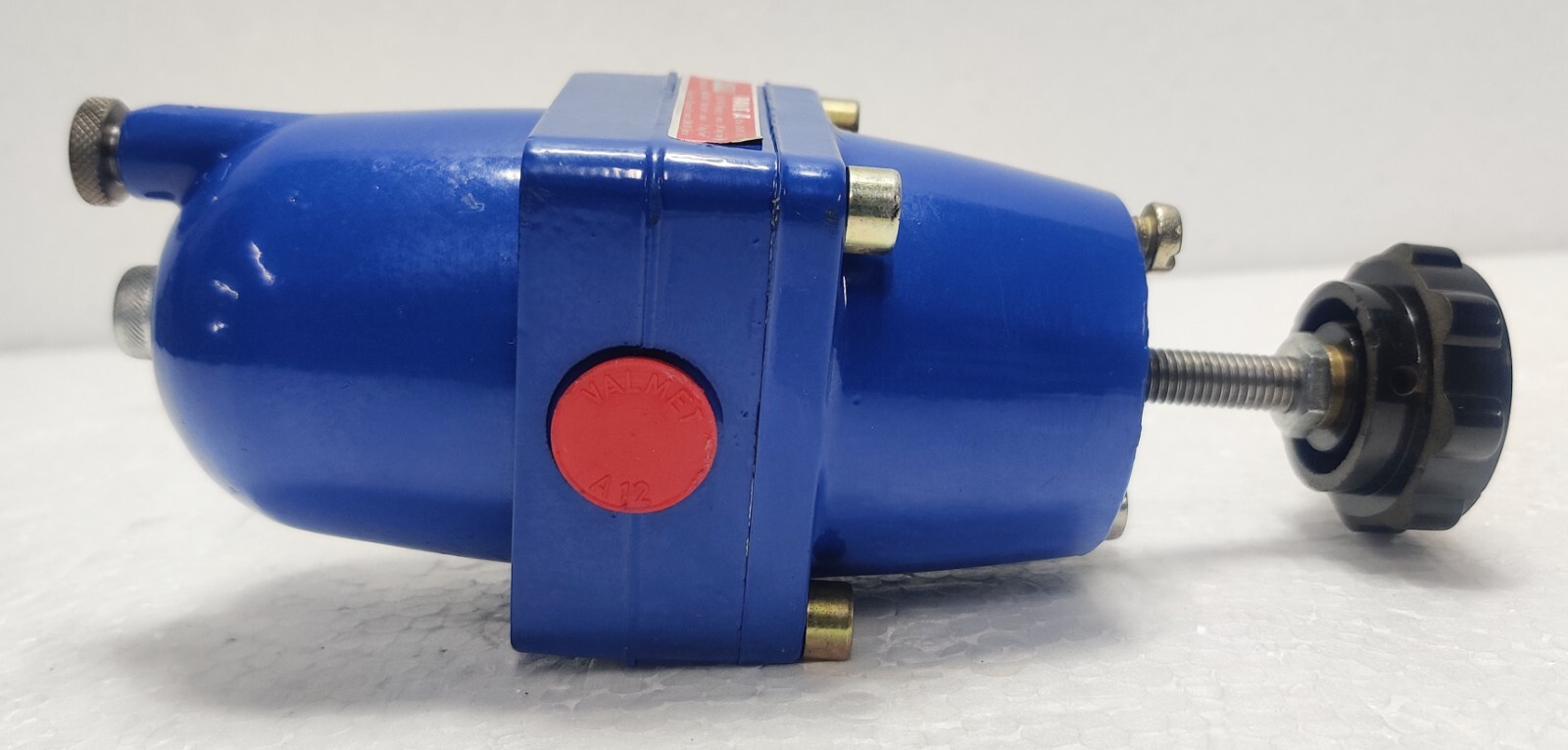 VALMET PAVE A 860101 Regulator