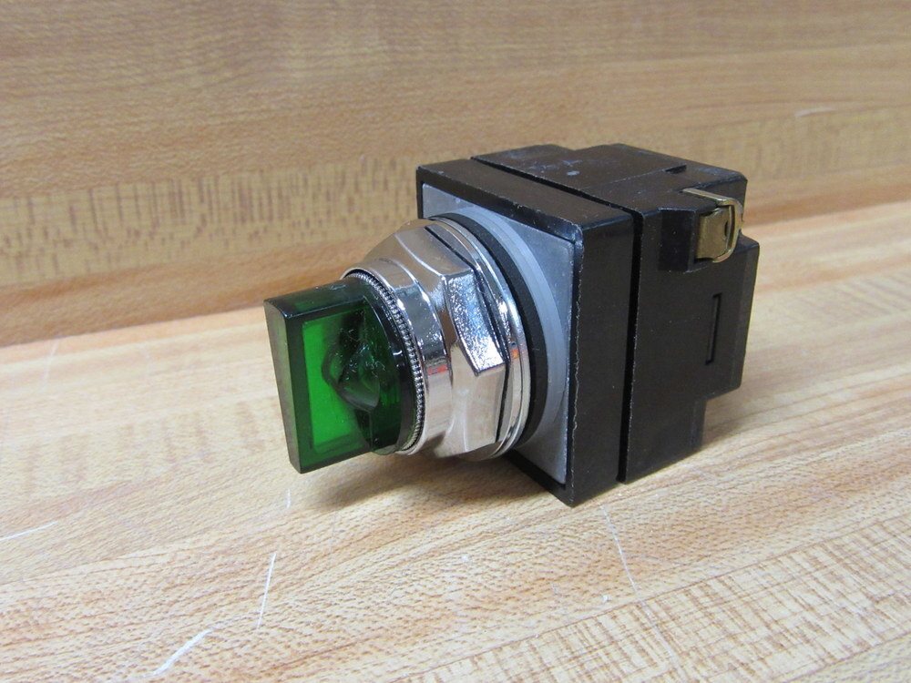 General Electric CR104PST34G11S2 3-Pos. Switch GE