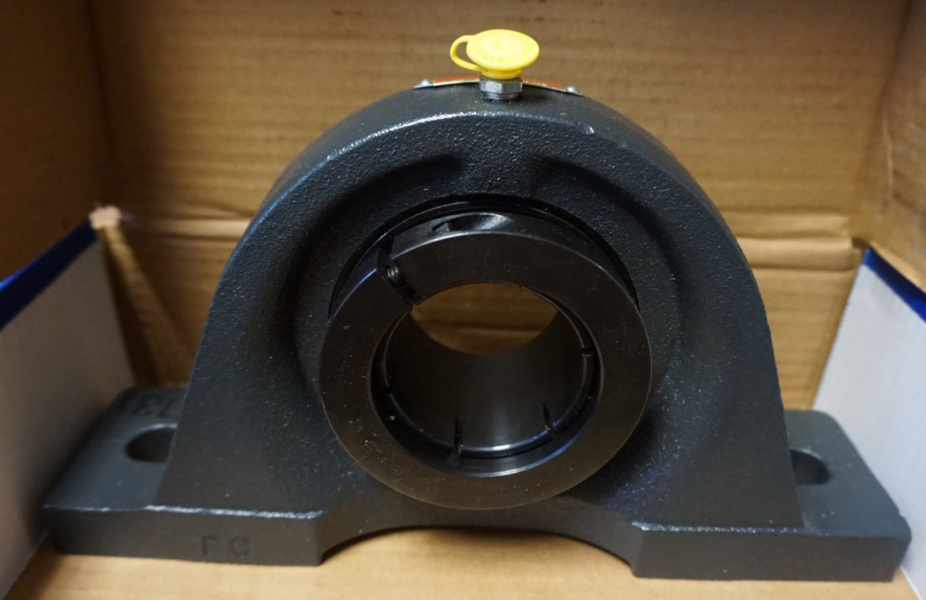 Sealmaster SP-35TC Gold Line 2 Bolt Pillow Block Bearing 2-3/16″ Bore (NEW)