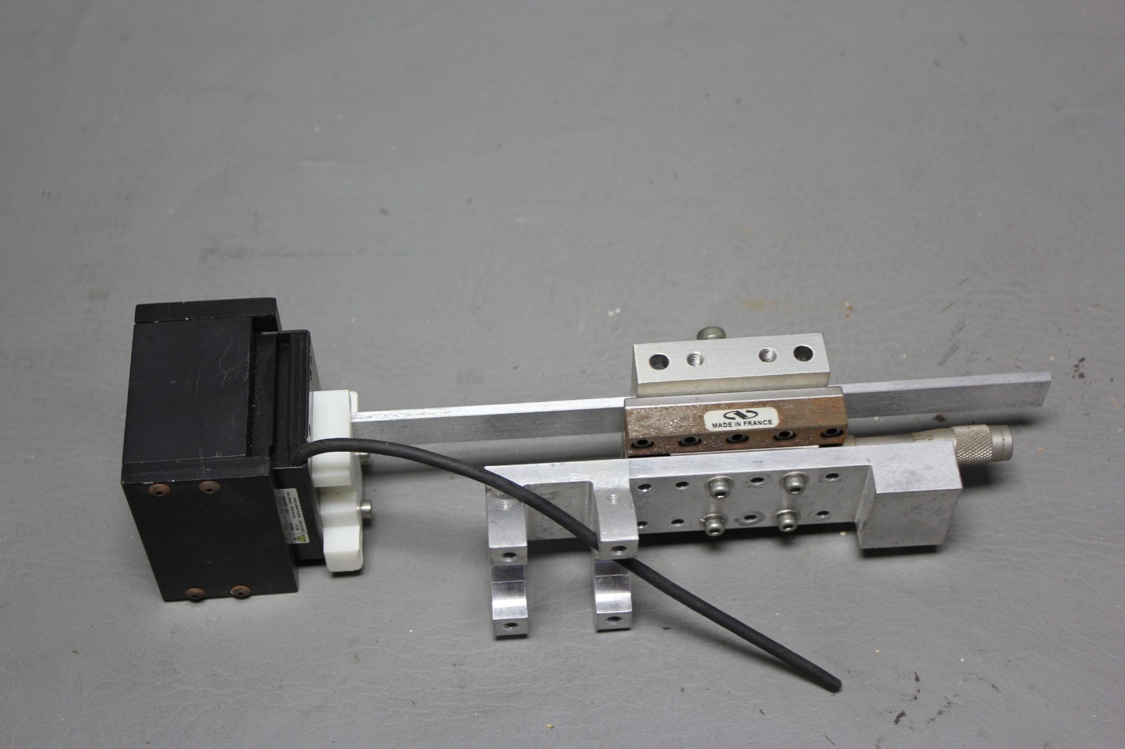 CCS MACHINE VISION LIGHT BOX WITH NEWPORT STAGE