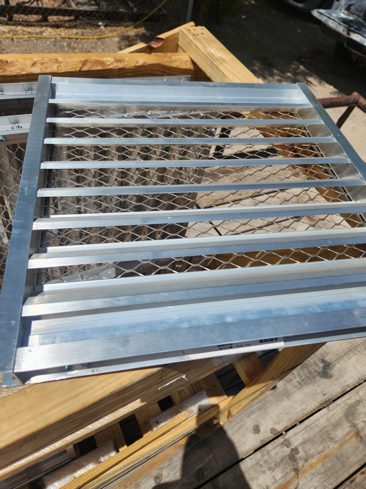 Ruskin ELF15J 18″ x 18″Airflow Damper – Stationary Louver Vent