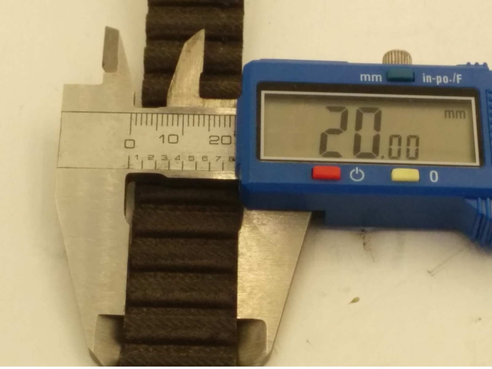 BANDO TIMING BELT, 1120 8 M HT SYNCHRO-LINK, 1120mm x 20mm, NNB