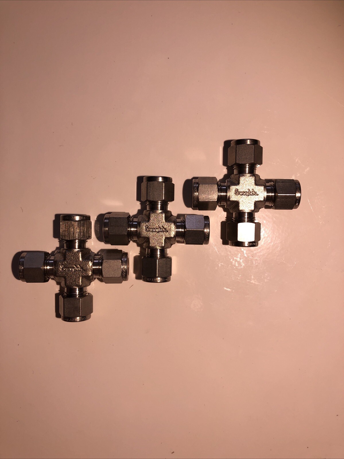 LOT OF (3) NEW SWAGELOK 3/8 TUBE UNION CROSSES SS-600-4