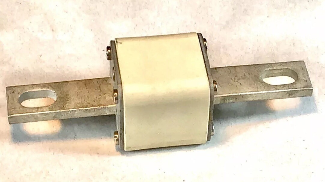 NEW BUSS SEMITRON SPP-4F150 Fuse 150 Amp (700 Volt) NOS Money Back Guarantee