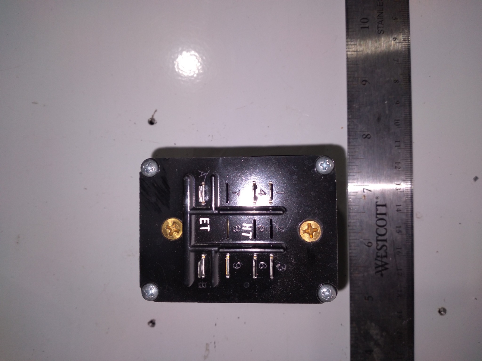 ZENITH CONTROLS VOLTAGE FREQUENCY SENSOR VFSM-1 120VAC 10AMPS 50/60HZ