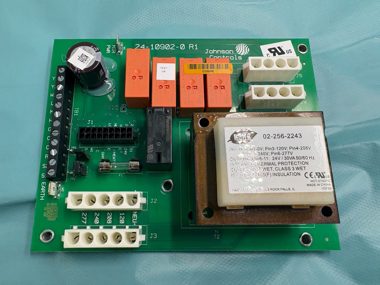 NEW Johnson Controls PC-01-0134 Control Board, Fan Relay 24-10902-0 R1