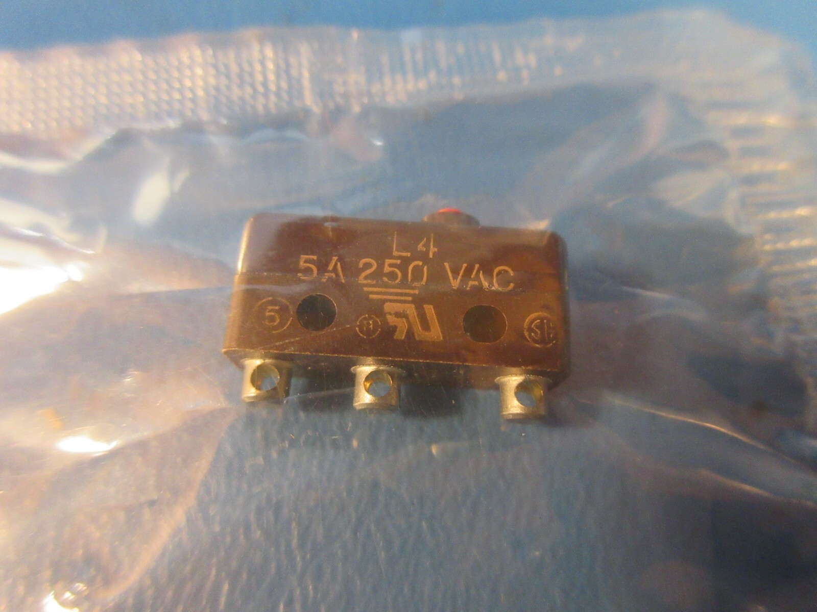 HONEYWELL 11SM1, Microswitch, Subminiature, Pin Plunger, SPDT, L4 5A 250 VAC