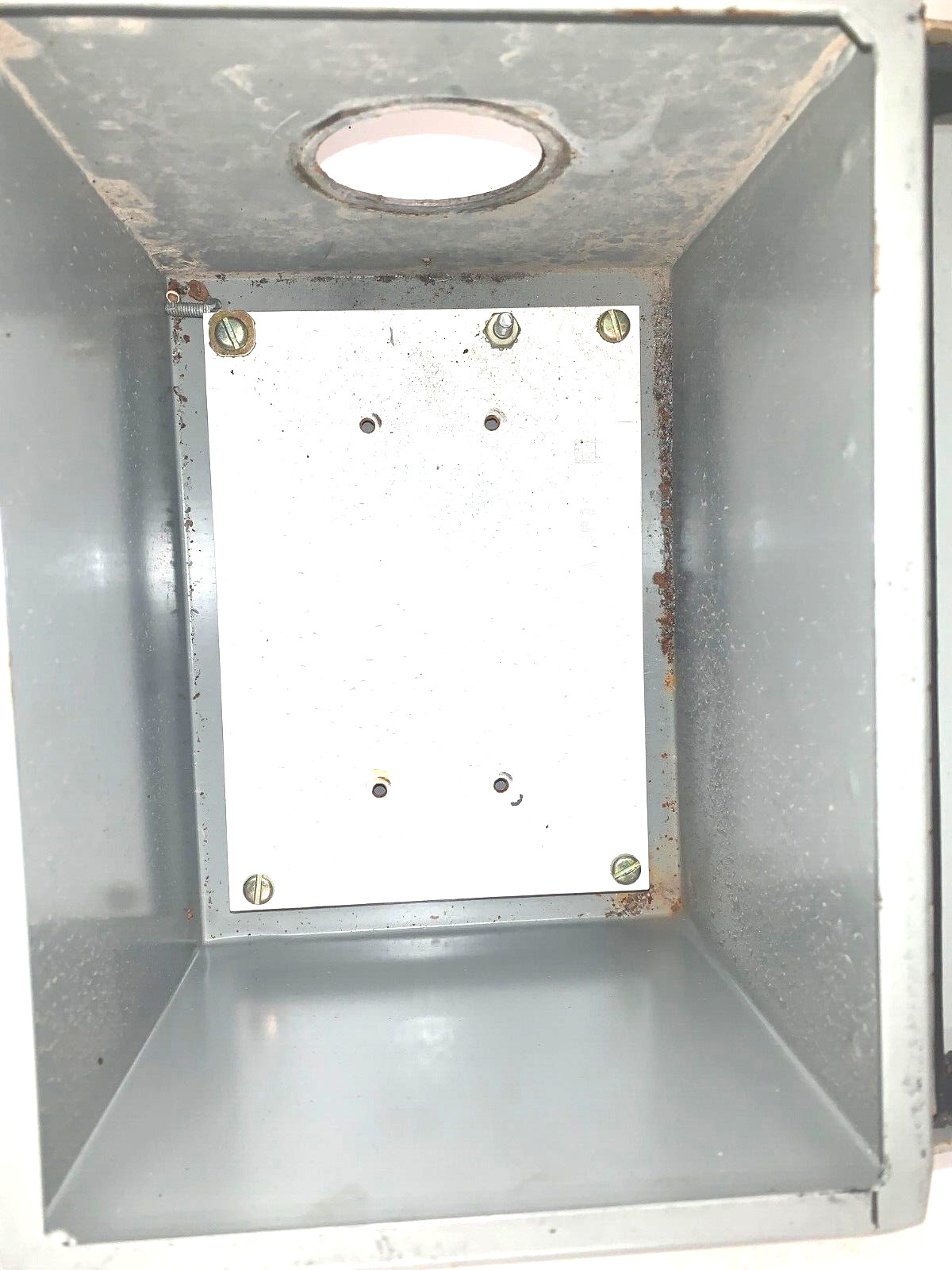 HOFFMAN ELECTRICAL ENCLOSURE A-8066CH TYPE 12,13 STEEL 2″ PORT 8″ X 6″ X 6″ OAL