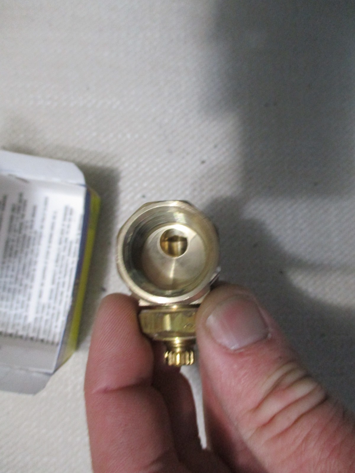 BrassCraft DRS83X R: 1/2 in. FIP x 1/2 in. MIP Integral Shut-Off Valve