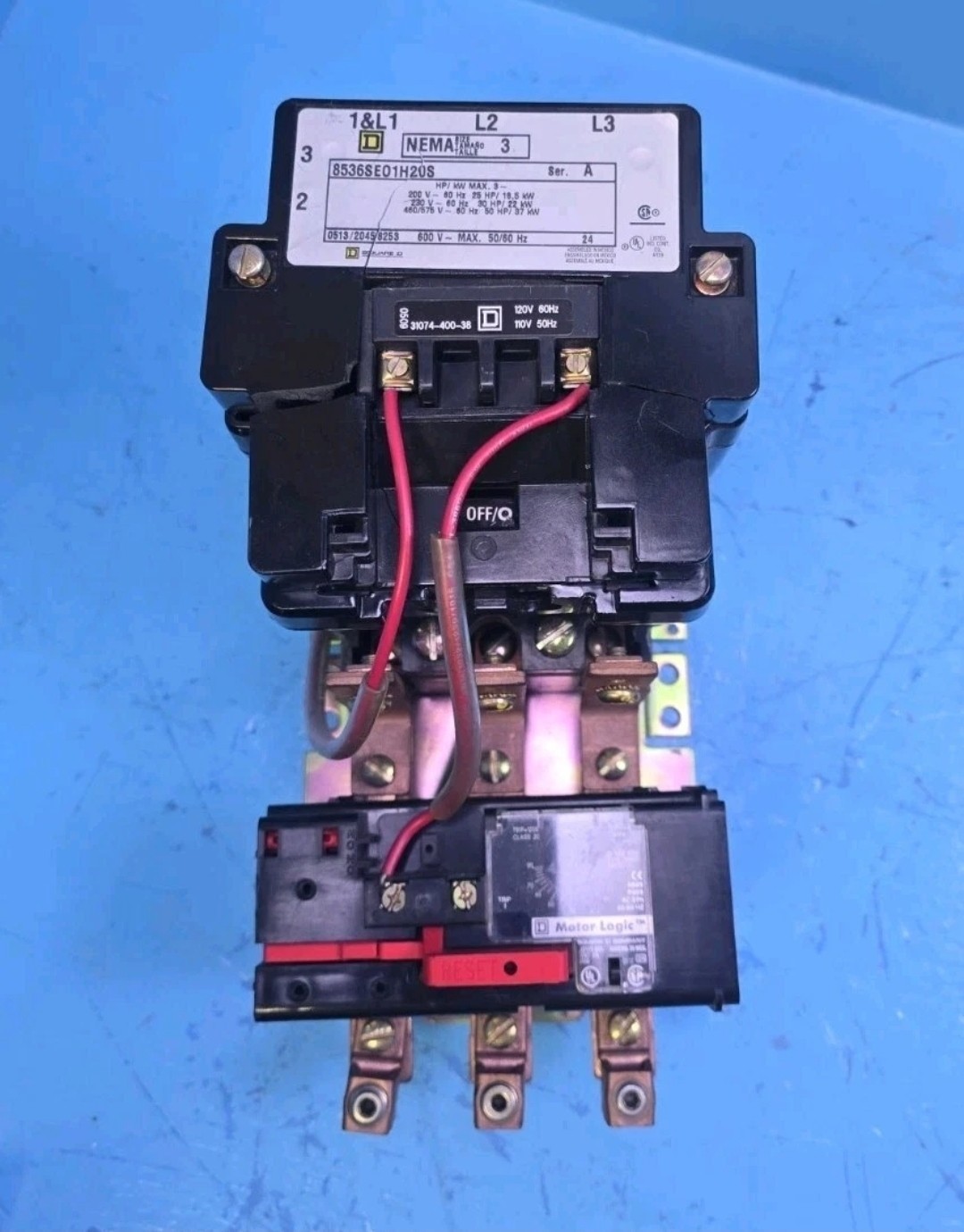 Square D 8536SE01H20S 25-50HP NEMA Size3 600V Starter 120V Coil