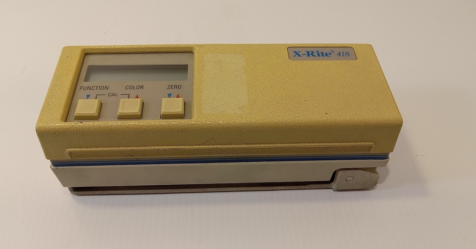 1 USED X-RITE 418 SPECTROPHOTOMETER W/O CHARGER ***MAKE OFFER***