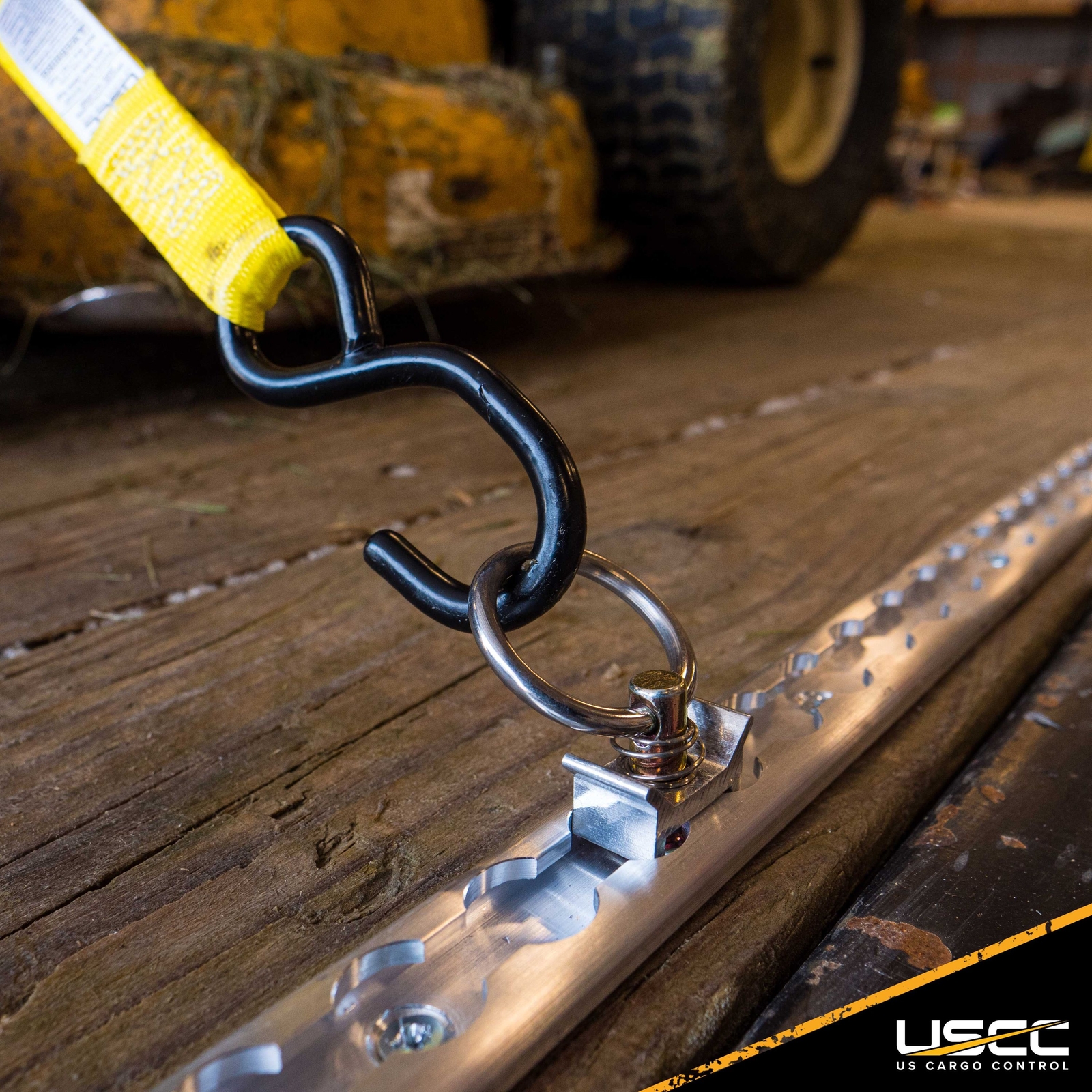 USCC 12″ Aluminum L Track – Secure Motorcycles, ATVs, Utility Tractors – 4PK