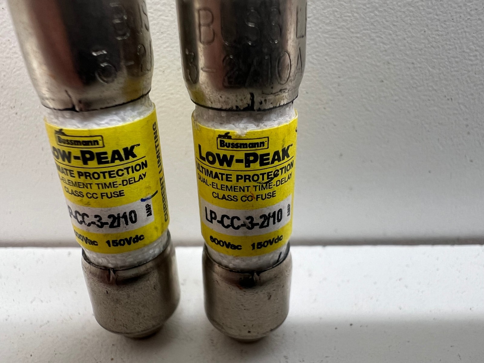 LOT OF (2) NEW OLD STOCK! BUSSMANN 3.2A 600V TME DELAY FUSES LP-CC-3-2/10