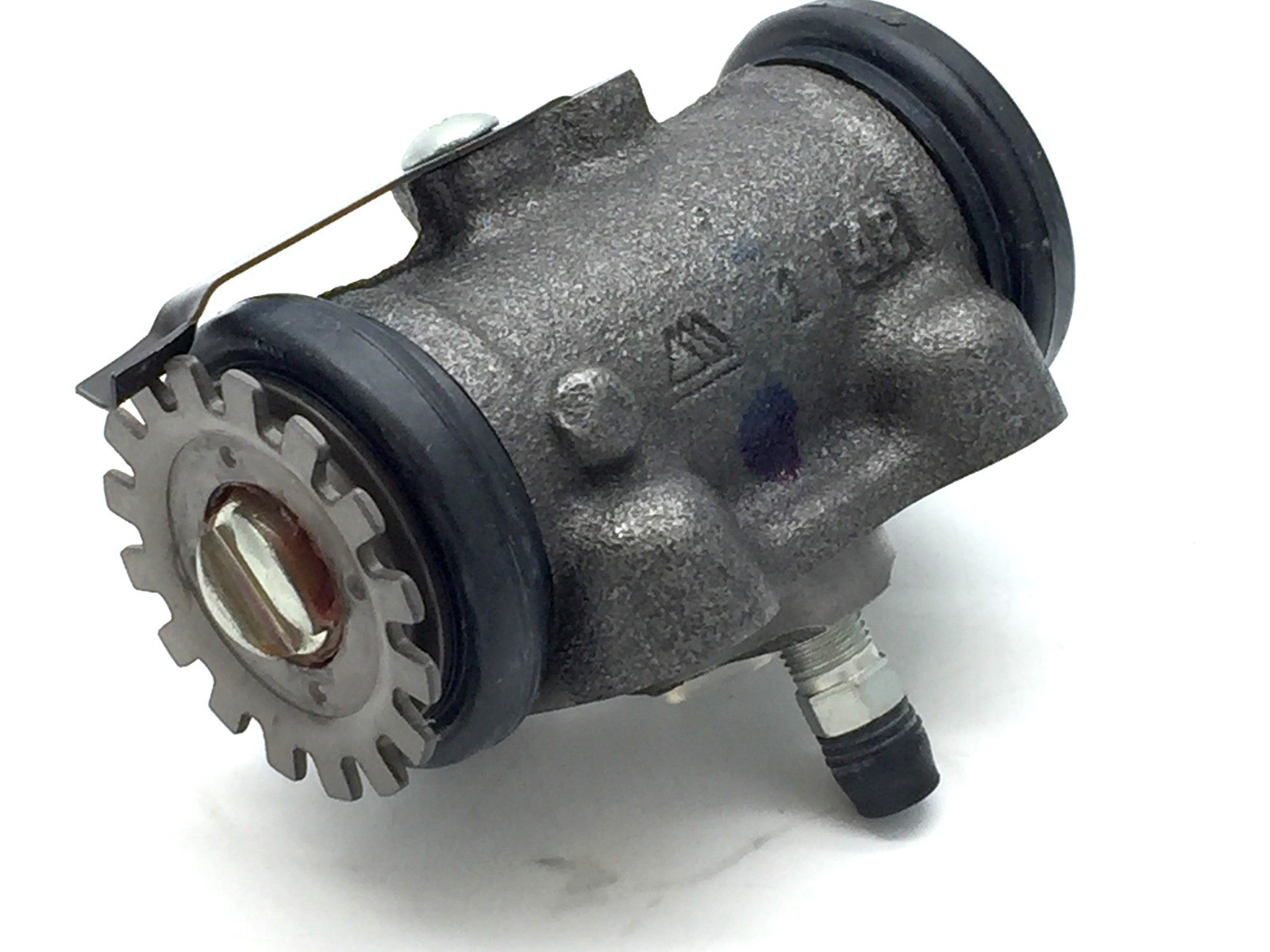 ISUZU 8971398140 Cylinder Wheel FR OEM Part GM No 97139814 GR. 4.665