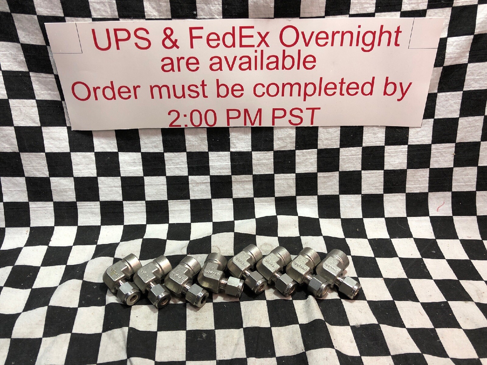 Swagelok Female Elbow 1/4″ TUBE x 1/4″ FNPT, SS-400-8-4, SS40084, LOT OF 8