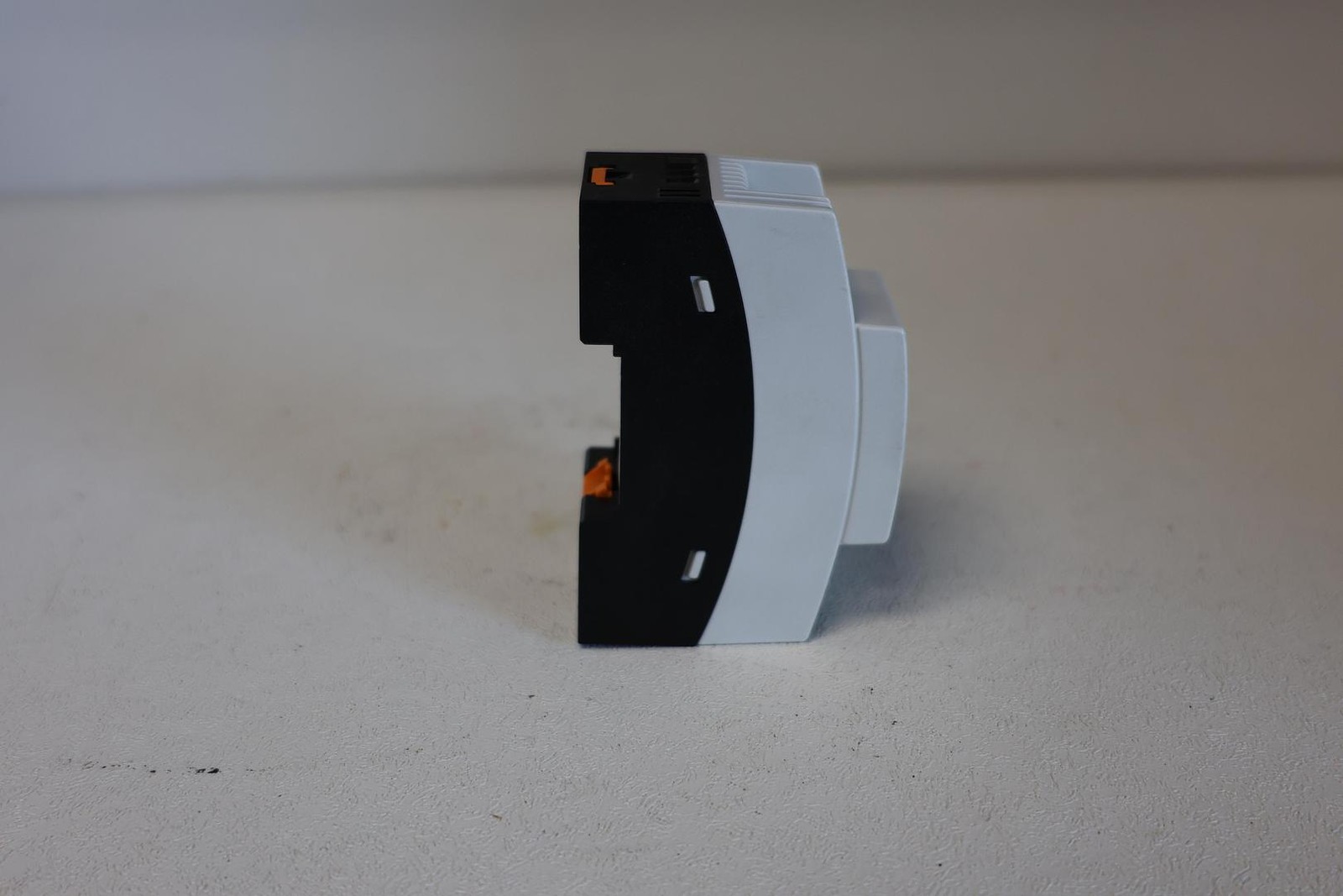 Phoenix Contact STEP Power Supply/ Model: 2868635 (VN) – DIN Rail Mount GHA-181