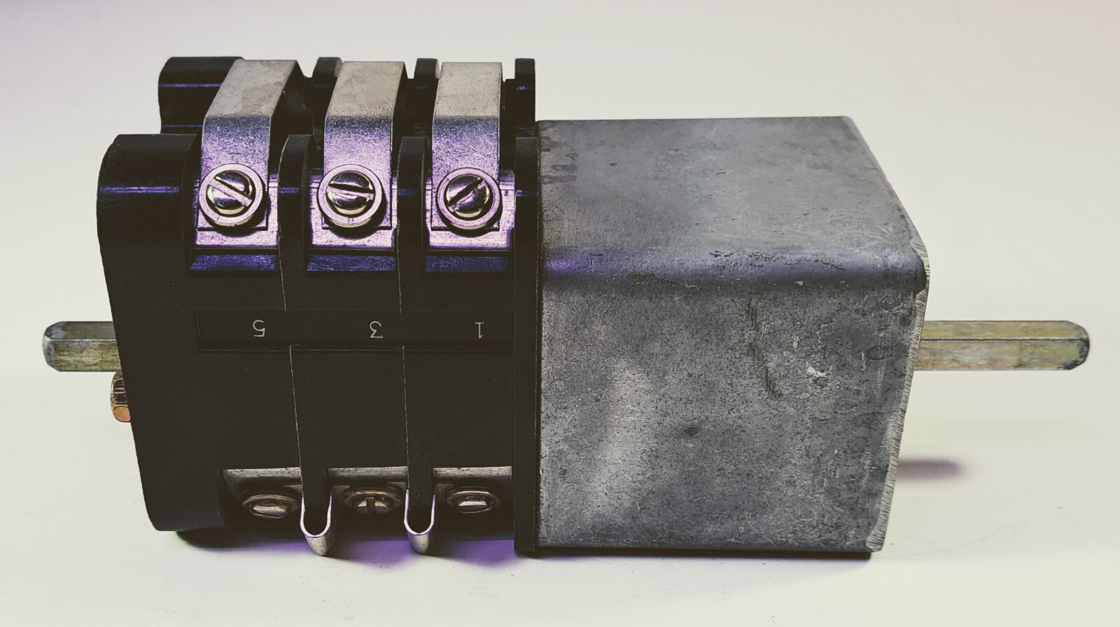 1 USED GENERAL ELECTRIC 10AA009 SBM ROTARY AMMETER SWITCH ***MAKE OFFER***