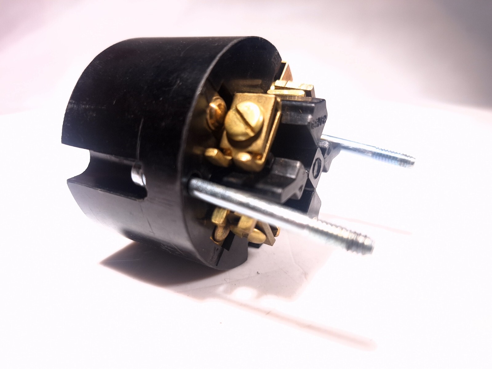 HUBBELL HUBBELLOCK WELDING PLUG GROUNDED 30A 250V VINTAGE