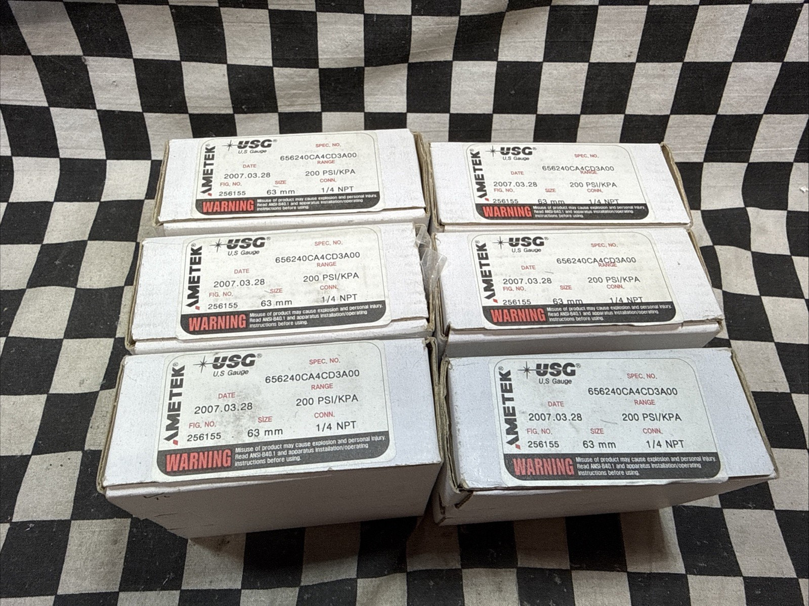 LOT OF 6, AMETEK USG GAUGE 256155, 200 PSI/KPA, 1/4″ NPT, SST, 656240CA4CD3A00