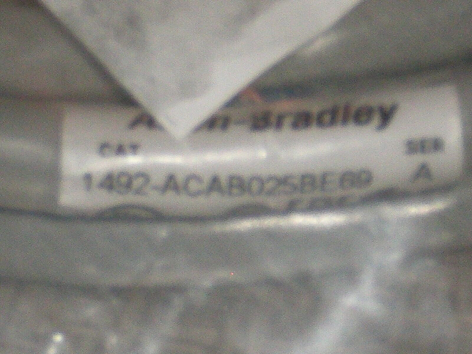 New! Allen Bradley 1492-ACAB025BE69 Cable Ser A, 2.5m Long Free Shipping!