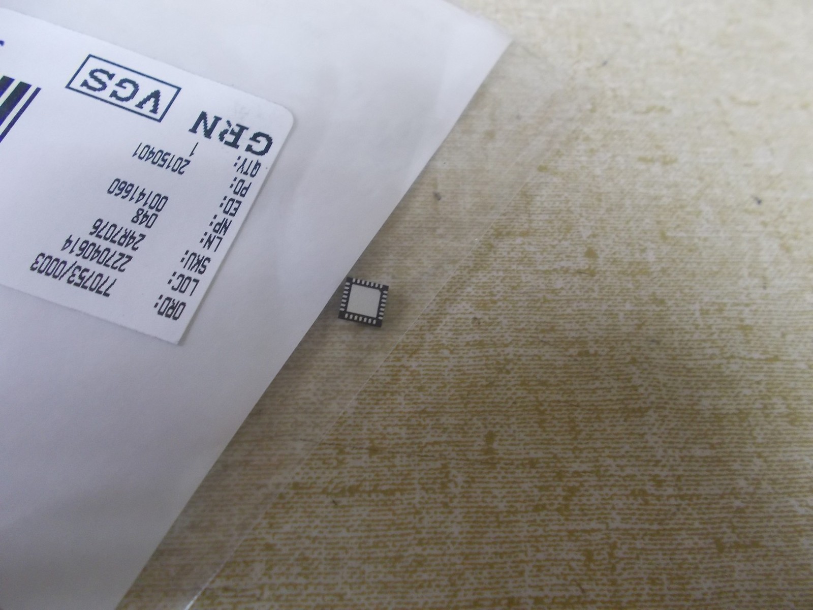 NEW Microchip PIC16F1827-I/ML Microcontroller MCU *FREE SHIPPING*