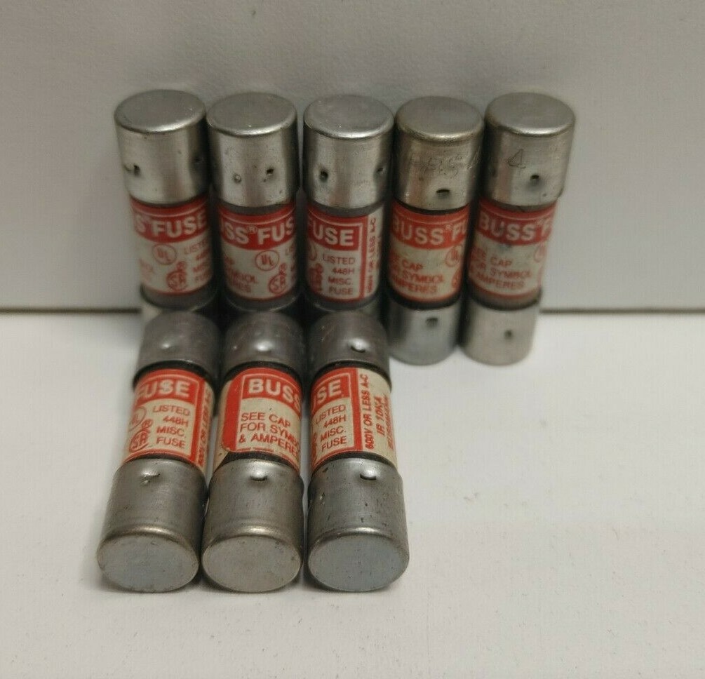 LOT OF (8) NEW OLD STOCK! BUSSMANN 4 AMP 600V NON-INDICATING FUSES BBS-4