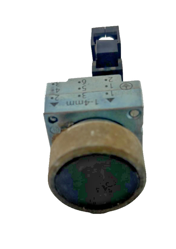 Siemens 3SB3400-0C Contact Block w/Black Push Button Industrial Control Switch