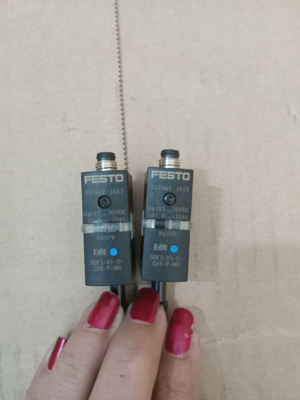 Festo SDES-V1-0-Q6E-P-MS Digital Pneumatic Sensor Lot of 2