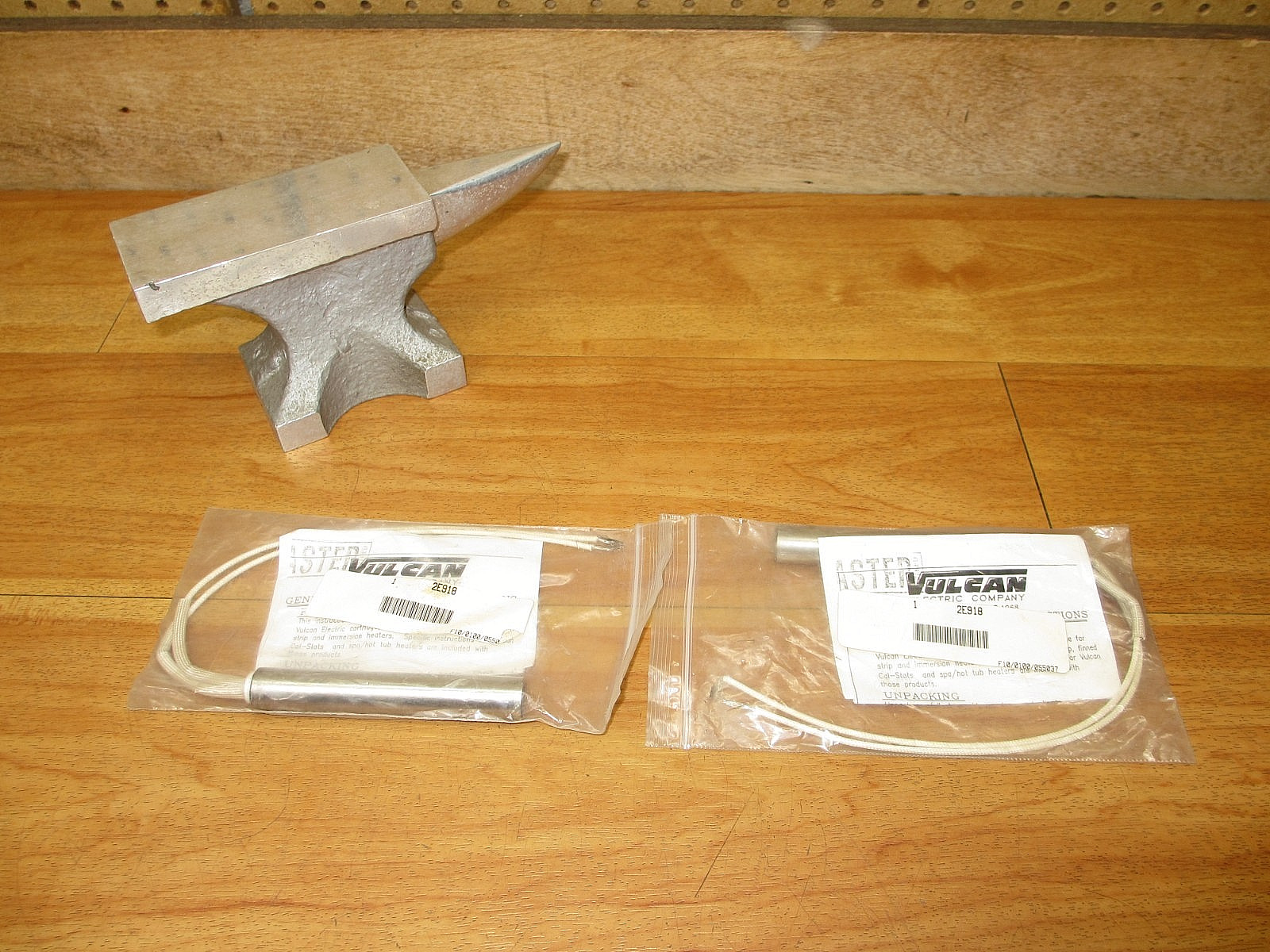 Vulcan TB6214B (LOT OF 2) *NEW* Swaged Cartridge Heater 550W 2E918 KLJ